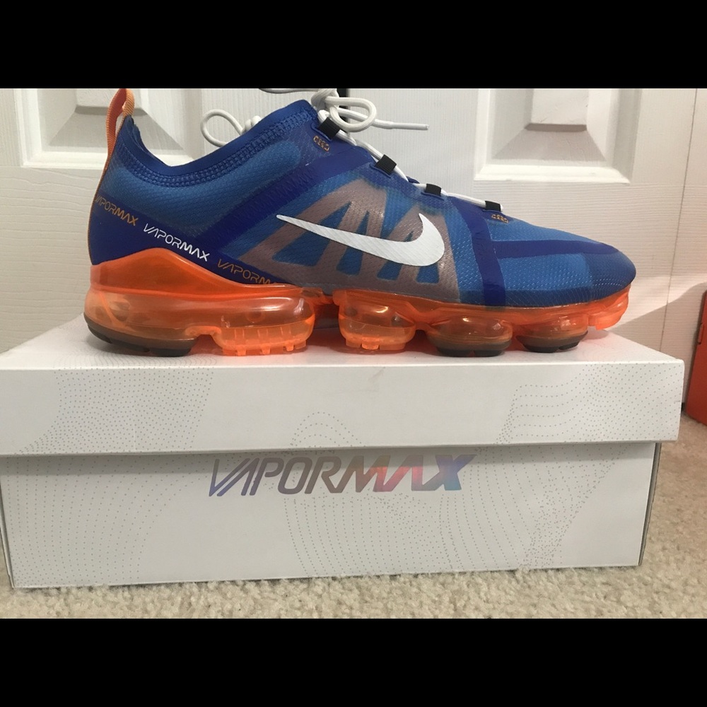 Vapor max sneakers